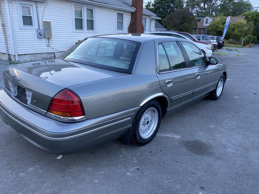 Used Ford Crown Victoria LX Sedan 4D 2001 | Mixcars, Inc. Fredericksburg, Virginia Used Ford Crown Victoria LX Sedan 4D 2001 | Mixcars, Inc. Fredericksburg, Virginia