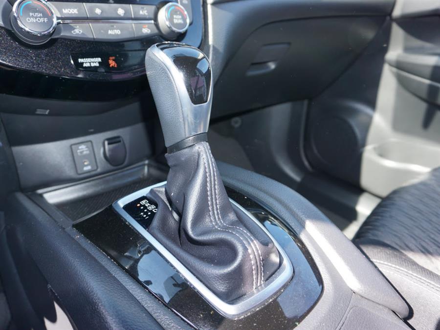 Used Nissan Rogue SV 2017 | Autouse. Andover, Massachusetts Used Nissan Rogue SV 2017 | Autouse. Andover, Massachusetts
