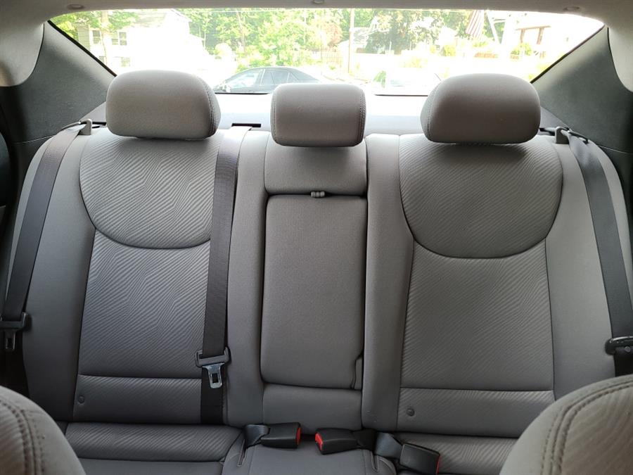 Used Hyundai Elantra 4dr Sdn Auto GLS 2013 | National Auto Brokers, Inc.. Waterbury, Connecticut Used Hyundai Elantra 4dr Sdn Auto GLS 2013 | National Auto Brokers, Inc.. Waterbury, Connecticut