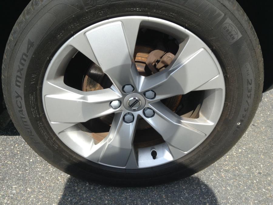 Used Volvo XC40 T5 AWD Momentum 2019 | Eurocars Plus. Groton, Connecticut Used Volvo XC40 T5 AWD Momentum 2019 | Eurocars Plus. Groton, Connecticut