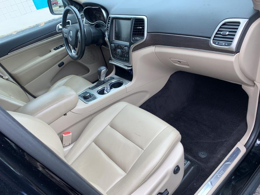 Used Jeep Grand Cherokee Limited 4x4 2017 | Dealertown Auto Wholesalers. Milford, Connecticut Used Jeep Grand Cherokee Limited 4x4 2017 | Dealertown Auto Wholesalers. Milford, Connecticut