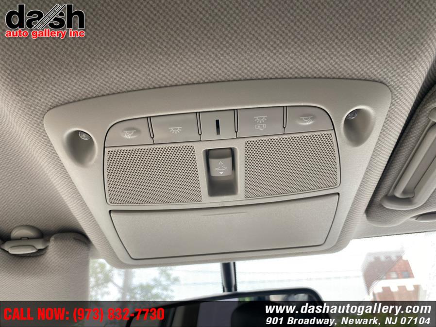 Used Nissan Sentra 4dr Sdn I4 CVT SR 2016 | Dash Auto Gallery Inc.. Newark, New Jersey Used Nissan Sentra 4dr Sdn I4 CVT SR 2016 | Dash Auto Gallery Inc.. Newark, New Jersey