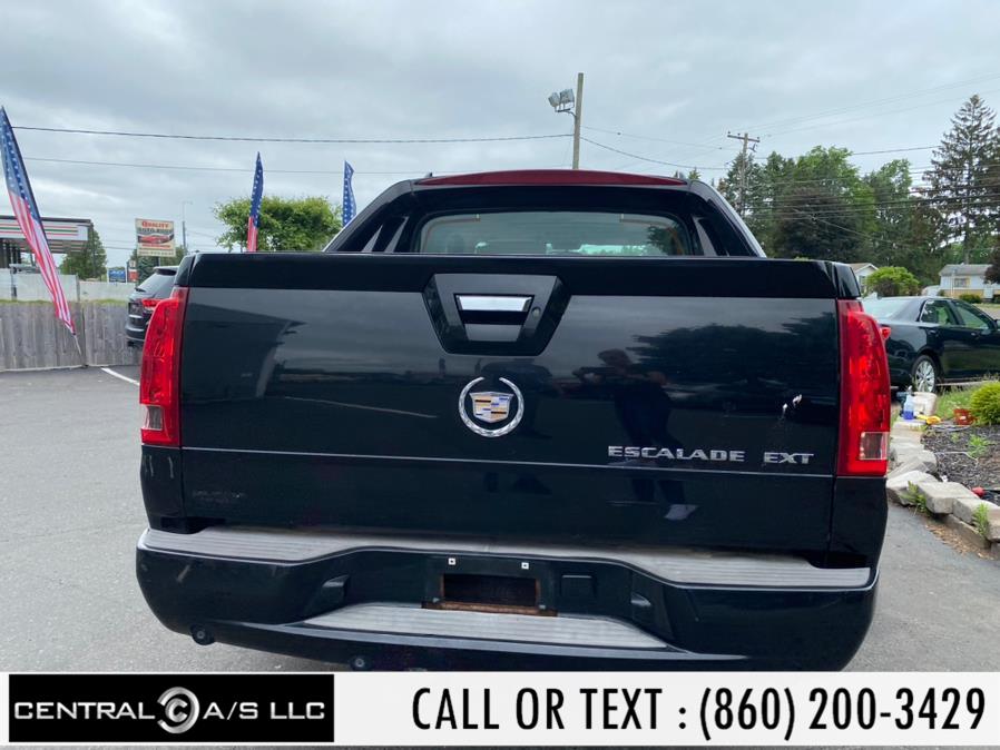 Used Cadillac Escalade EXT 4dr AWD 2004 | Central A/S LLC. East Windsor, Connecticut Used Cadillac Escalade EXT 4dr AWD 2004 | Central A/S LLC. East Windsor, Connecticut