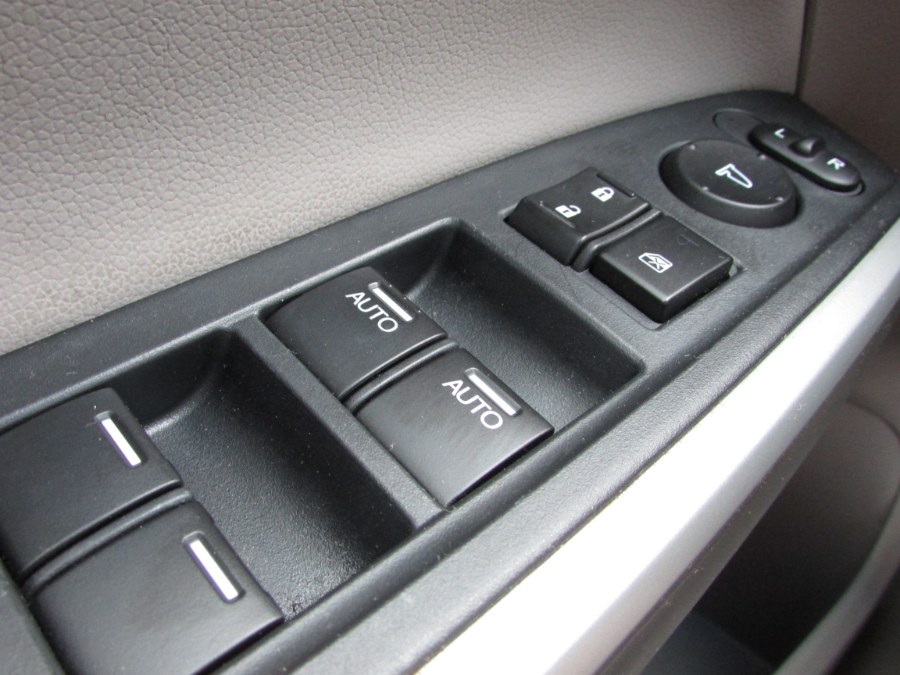 Used Honda Accord Sdn 4dr V6 Auto EX-L 2010 | United Auto Sales of E Windsor, Inc. East Windsor, Connecticut Used Honda Accord Sdn 4dr V6 Auto EX-L 2010 | United Auto Sales of E Windsor, Inc. East Windsor, Connecticut