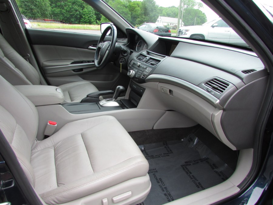 Used Honda Accord Sdn 4dr V6 Auto EX-L 2010 | United Auto Sales of E Windsor, Inc. East Windsor, Connecticut Used Honda Accord Sdn 4dr V6 Auto EX-L 2010 | United Auto Sales of E Windsor, Inc. East Windsor, Connecticut