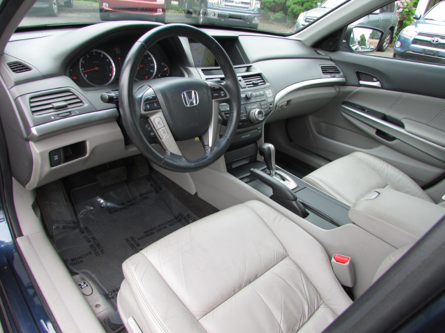 Used Honda Accord Sdn 4dr V6 Auto EX-L 2010 | United Auto Sales of E Windsor, Inc. East Windsor, Connecticut Used Honda Accord Sdn 4dr V6 Auto EX-L 2010 | United Auto Sales of E Windsor, Inc. East Windsor, Connecticut