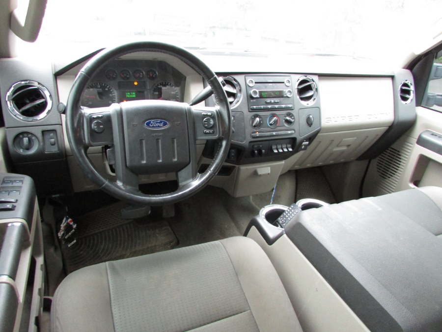 Used Ford Super Duty F-350 SRW 4WD Crew Cab 156" XLT 2010 | United Auto Sales of E Windsor, Inc. East Windsor, Connecticut Used Ford Super Duty F-350 SRW 4WD Crew Cab 156" XLT 2010 | United Auto Sales of E Windsor, Inc. East Windsor, Connecticut