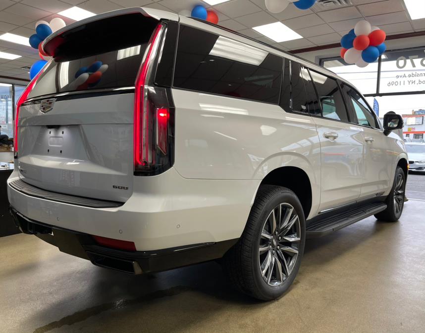Used Cadillac Escalade ESV 4WD 4dr Sport 2021 | 5 Towns Drive. Inwood, New York Used Cadillac Escalade ESV 4WD 4dr Sport 2021 | 5 Towns Drive. Inwood, New York