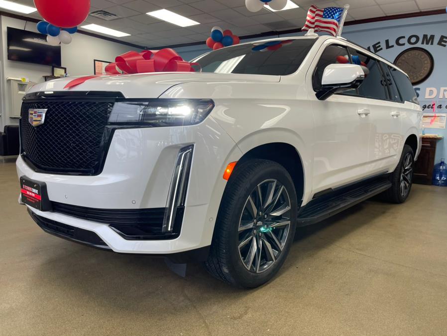 Used Cadillac Escalade ESV 4WD 4dr Sport 2021 | 5 Towns Drive. Inwood, New York Used Cadillac Escalade ESV 4WD 4dr Sport 2021 | 5 Towns Drive. Inwood, New York