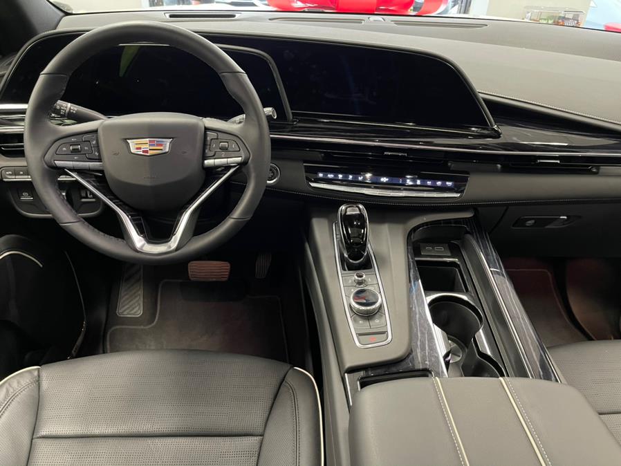 Used Cadillac Escalade ESV 4WD 4dr Sport 2021 | 5 Towns Drive. Inwood, New York Used Cadillac Escalade ESV 4WD 4dr Sport 2021 | 5 Towns Drive. Inwood, New York