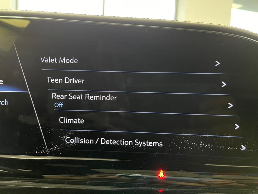 Used Cadillac Escalade ESV 4WD 4dr Sport 2021 | 5 Towns Drive. Inwood, New York Used Cadillac Escalade ESV 4WD 4dr Sport 2021 | 5 Towns Drive. Inwood, New York