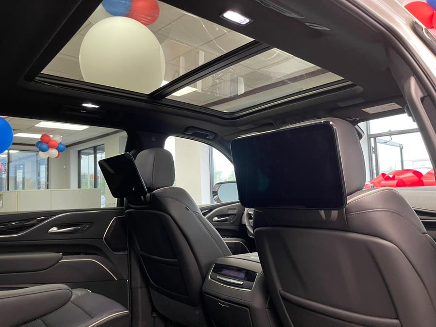 Used Cadillac Escalade ESV 4WD 4dr Sport 2021 | 5 Towns Drive. Inwood, New York Used Cadillac Escalade ESV 4WD 4dr Sport 2021 | 5 Towns Drive. Inwood, New York