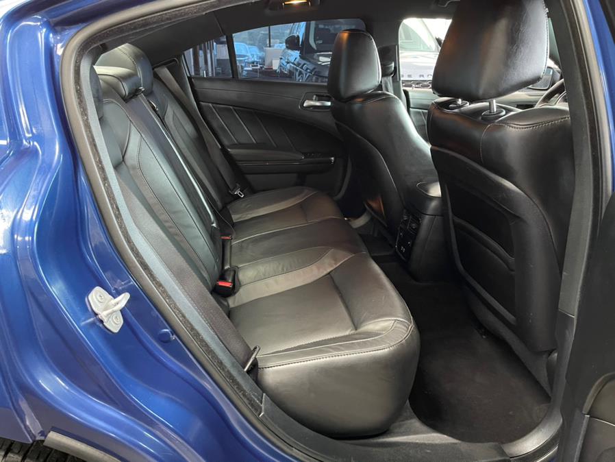 Used Dodge Charger SXT RWD 2019 | 5 Towns Drive. Inwood, New York Used Dodge Charger SXT RWD 2019 | 5 Towns Drive. Inwood, New York