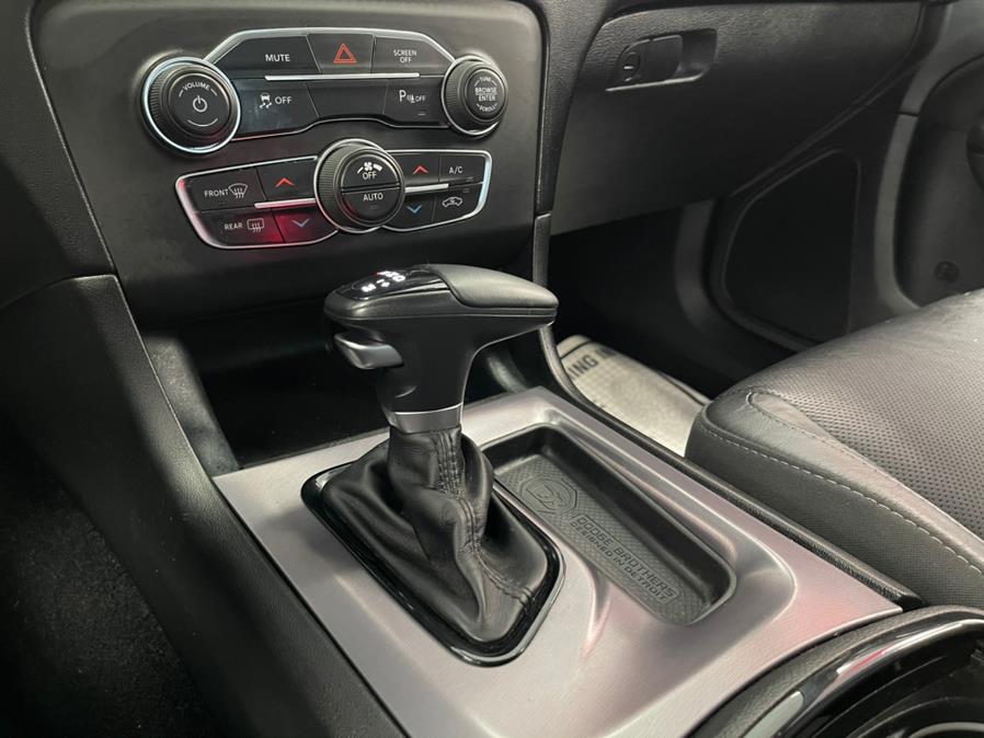 Used Dodge Charger SXT RWD 2019 | 5 Towns Drive. Inwood, New York Used Dodge Charger SXT RWD 2019 | 5 Towns Drive. Inwood, New York