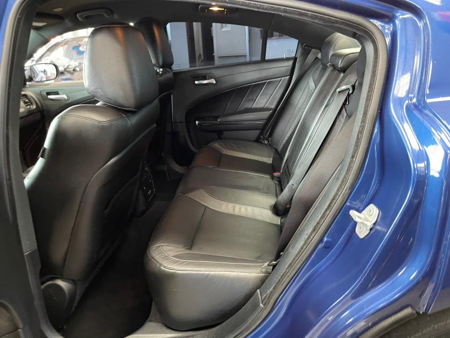 Used Dodge Charger SXT RWD 2019 | 5 Towns Drive. Inwood, New York Used Dodge Charger SXT RWD 2019 | 5 Towns Drive. Inwood, New York