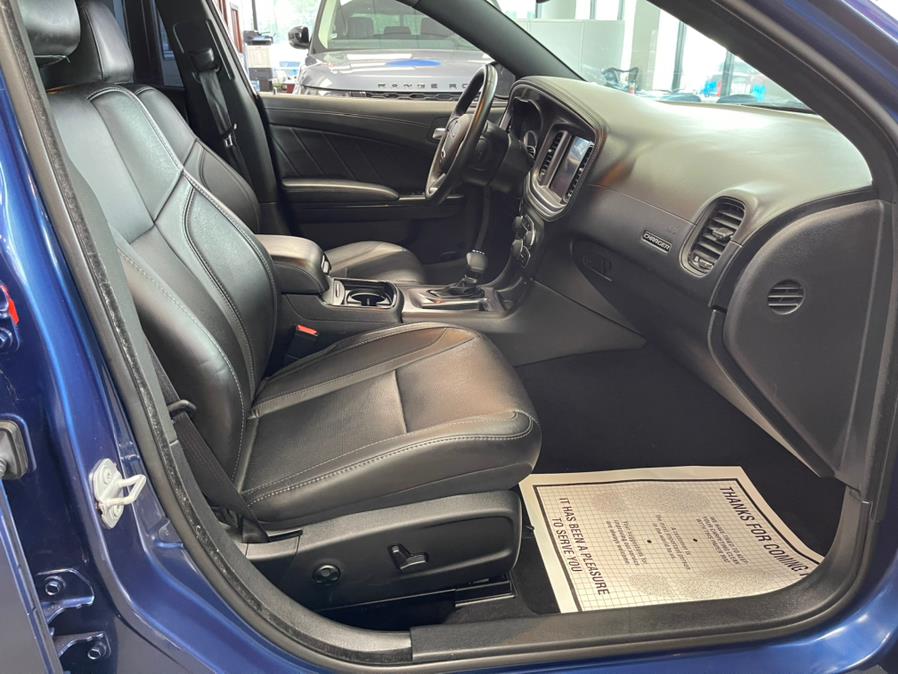 Used Dodge Charger SXT RWD 2019 | 5 Towns Drive. Inwood, New York Used Dodge Charger SXT RWD 2019 | 5 Towns Drive. Inwood, New York