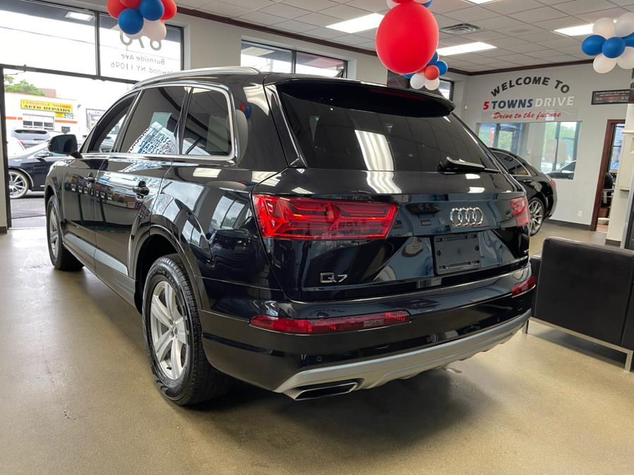 2018 Audi Q7 2.0 TFSI Premium, available for sale in Inwood, New York | 5 Towns Drive. Inwood, New York 2018 Audi Q7 2.0 TFSI Premium, available for sale in Inwood, New York | 5 Towns Drive. Inwood, New York