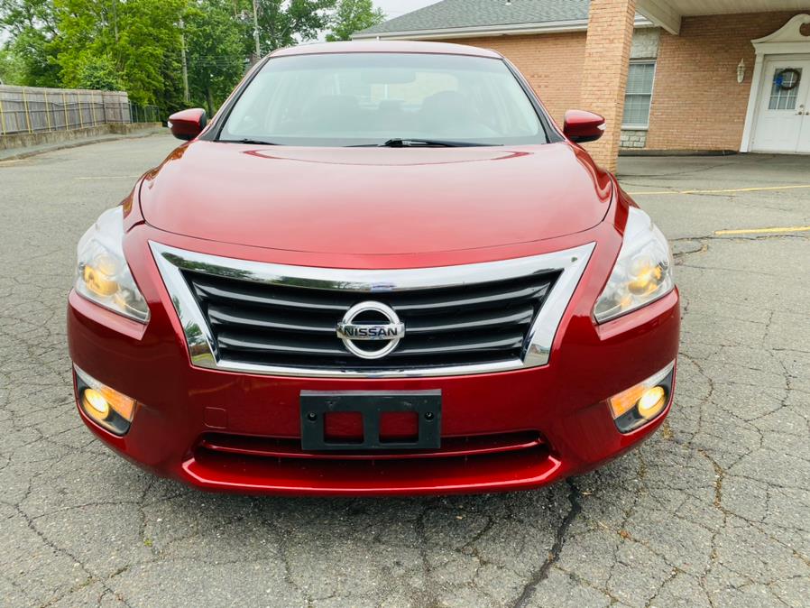 Used Nissan Altima 4dr Sdn I4 2.5 S 2013 | Supreme Automotive. New Britain, Connecticut Used Nissan Altima 4dr Sdn I4 2.5 S 2013 | Supreme Automotive. New Britain, Connecticut