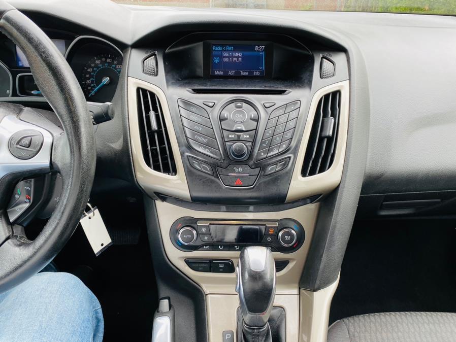 2012 Ford Focus 4dr Sdn SEL, available for sale in New Britain, Connecticut | Supreme Automotive. New Britain, Connecticut 2012 Ford Focus 4dr Sdn SEL, available for sale in New Britain, Connecticut | Supreme Automotive. New Britain, Connecticut