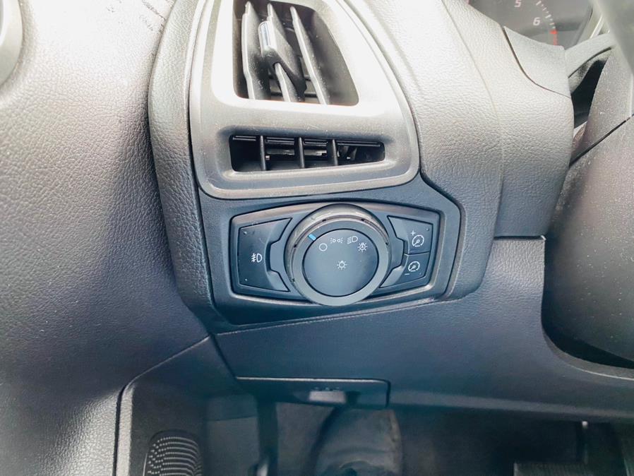 2012 Ford Focus 4dr Sdn SEL, available for sale in New Britain, Connecticut | Supreme Automotive. New Britain, Connecticut 2012 Ford Focus 4dr Sdn SEL, available for sale in New Britain, Connecticut | Supreme Automotive. New Britain, Connecticut