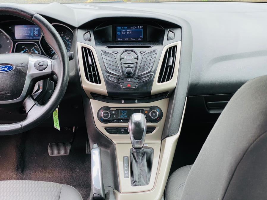 2012 Ford Focus 4dr Sdn SEL, available for sale in New Britain, Connecticut | Supreme Automotive. New Britain, Connecticut 2012 Ford Focus 4dr Sdn SEL, available for sale in New Britain, Connecticut | Supreme Automotive. New Britain, Connecticut