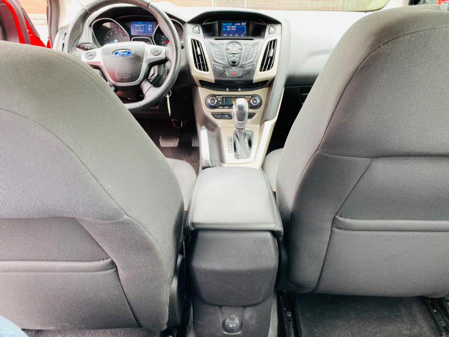 2012 Ford Focus 4dr Sdn SEL, available for sale in New Britain, Connecticut | Supreme Automotive. New Britain, Connecticut 2012 Ford Focus 4dr Sdn SEL, available for sale in New Britain, Connecticut | Supreme Automotive. New Britain, Connecticut