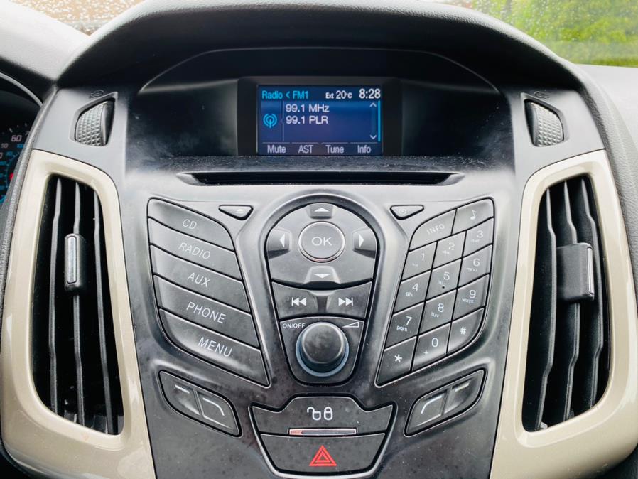 2012 Ford Focus 4dr Sdn SEL, available for sale in New Britain, Connecticut | Supreme Automotive. New Britain, Connecticut 2012 Ford Focus 4dr Sdn SEL, available for sale in New Britain, Connecticut | Supreme Automotive. New Britain, Connecticut