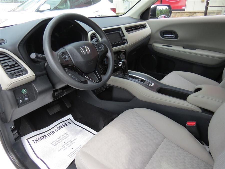 Used Honda Hr-v LX AWD 4dr Crossover 2018 | Lake City Exports Inc. Auburn, Maine Used Honda Hr-v LX AWD 4dr Crossover 2018 | Lake City Exports Inc. Auburn, Maine