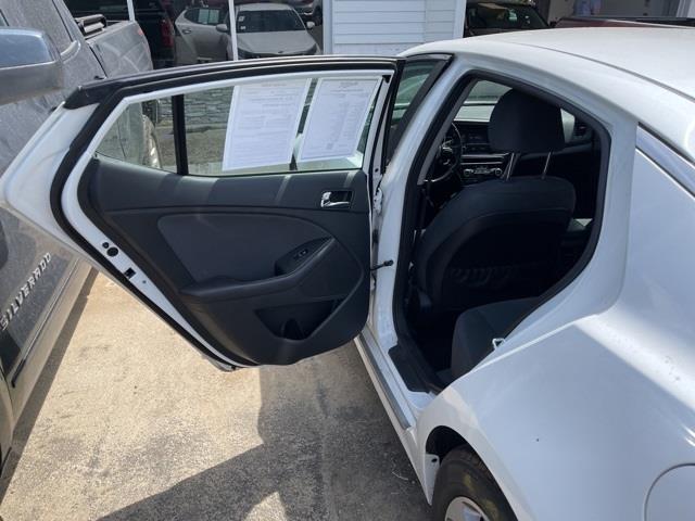 Used Kia Optima Hybrid LX 2014 | Blasius Federal Road. Brookfield, Connecticut Used Kia Optima Hybrid LX 2014 | Blasius Federal Road. Brookfield, Connecticut
