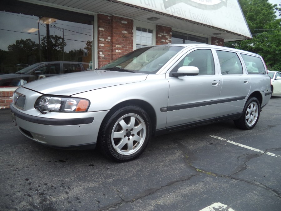 2004 Volvo V70 2.5T AWD Turbo Wagon, available for sale in Naugatuck, Connecticut | Riverside Motorcars, LLC. Naugatuck, Connecticut