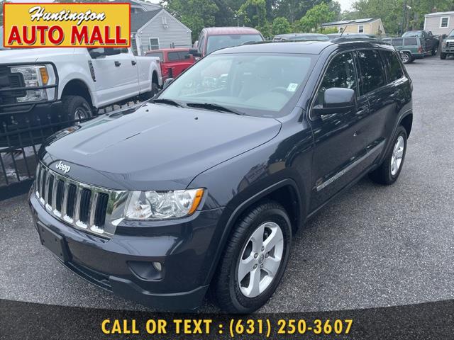 2013 Jeep Grand Cherokee 4WD 4dr Laredo Altitude *Ltd Avail*, available for sale in Huntington Station, New York | Huntington Auto Mall. Huntington Station, New York
