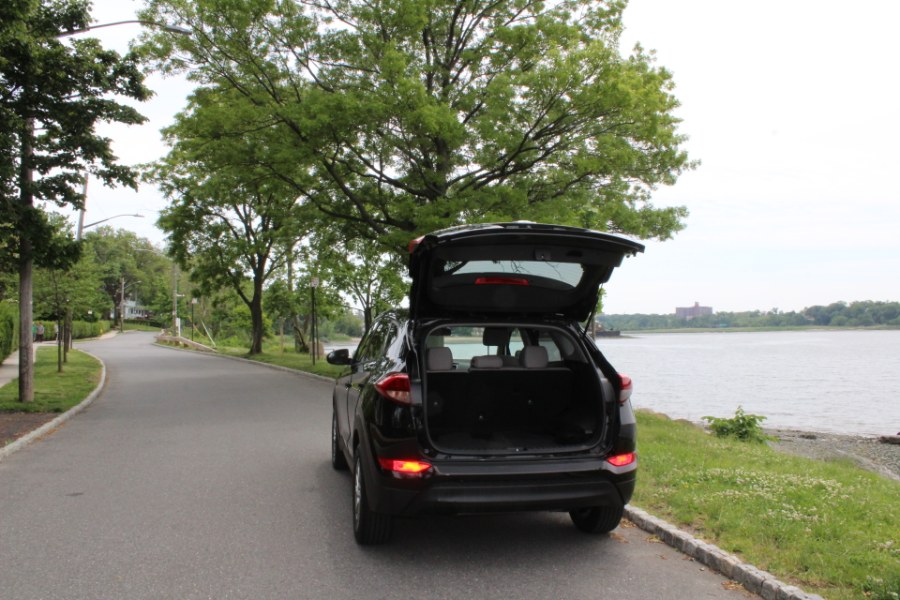 2018 Hyundai Tucson SE AWD, available for sale in Great Neck, New York | Great Neck Car Buyers & Sellers. Great Neck, New York 2018 Hyundai Tucson SE AWD, available for sale in Great Neck, New York | Great Neck Car Buyers & Sellers. Great Neck, New York