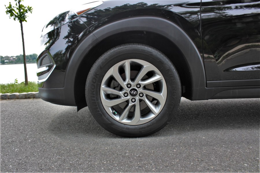 2018 Hyundai Tucson SE AWD, available for sale in Great Neck, New York | Great Neck Car Buyers & Sellers. Great Neck, New York 2018 Hyundai Tucson SE AWD, available for sale in Great Neck, New York | Great Neck Car Buyers & Sellers. Great Neck, New York