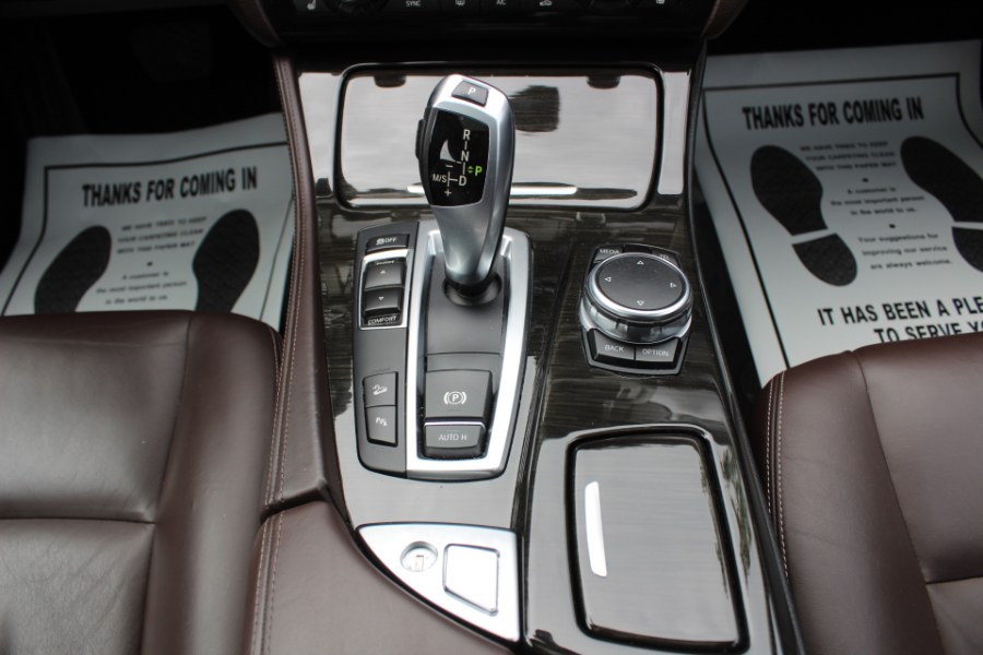 2015 BMW 5 Series 4dr Sdn 535i xDrive AWD, available for sale in Great Neck, New York | Great Neck Car Buyers & Sellers. Great Neck, New York 2015 BMW 5 Series 4dr Sdn 535i xDrive AWD, available for sale in Great Neck, New York | Great Neck Car Buyers & Sellers. Great Neck, New York