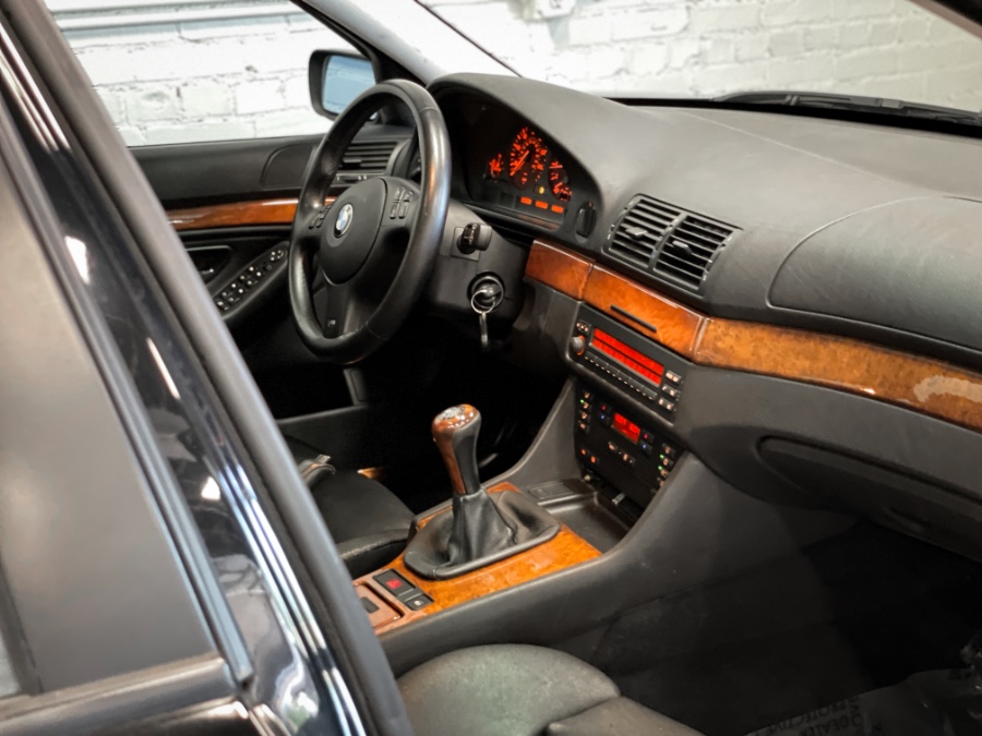 Used BMW 5 Series Sport 530i 4dr Sdn 5-Spd Manual 2002 | Guchon Imports. Salt Lake City, Utah Used BMW 5 Series Sport 530i 4dr Sdn 5-Spd Manual 2002 | Guchon Imports. Salt Lake City, Utah