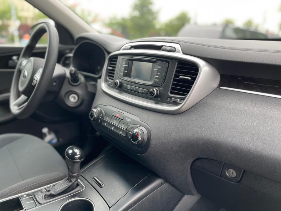 Used Kia Sorento FWD 4dr 2.4L LX 2016 | NYC Automart Inc. Brooklyn, New York Used Kia Sorento FWD 4dr 2.4L LX 2016 | NYC Automart Inc. Brooklyn, New York