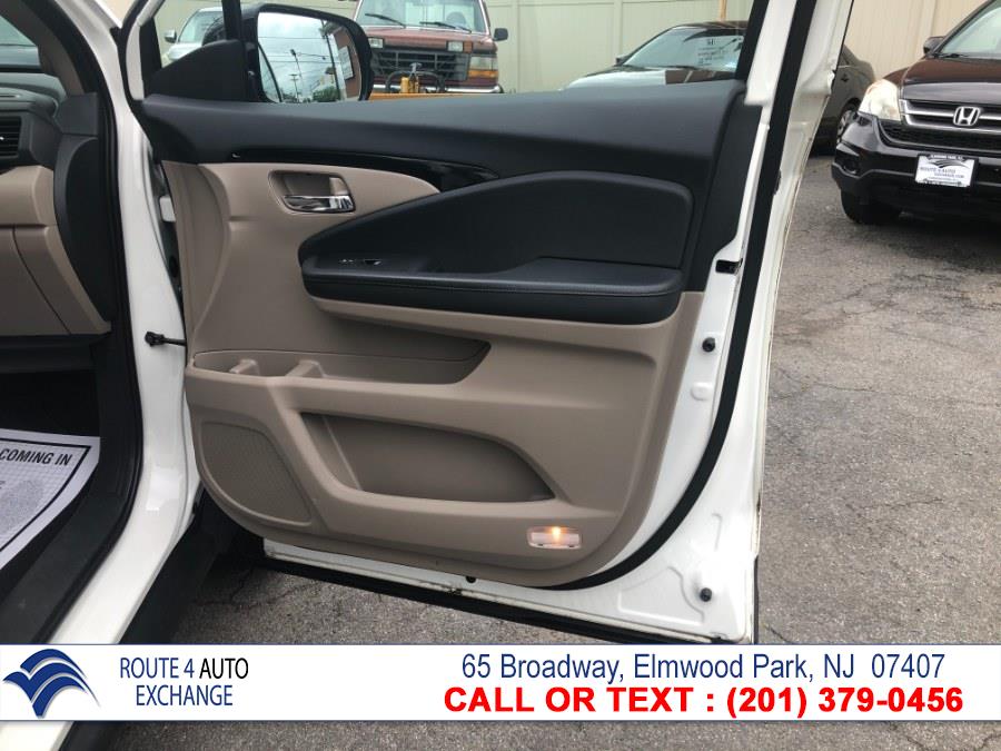 Used Honda Pilot Touring AWD 2018 | Route 4 Auto Exchange. Elmwood Park, New Jersey Used Honda Pilot Touring AWD 2018 | Route 4 Auto Exchange. Elmwood Park, New Jersey