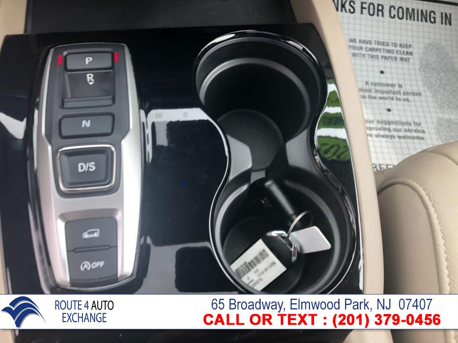 Used Honda Pilot Touring AWD 2018 | Route 4 Auto Exchange. Elmwood Park, New Jersey Used Honda Pilot Touring AWD 2018 | Route 4 Auto Exchange. Elmwood Park, New Jersey