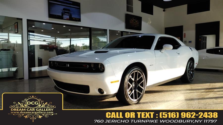 Used Dodge Challenger R/T RWD 2018 | Dream Car Gallery. Woodbury, New York Used Dodge Challenger R/T RWD 2018 | Dream Car Gallery. Woodbury, New York
