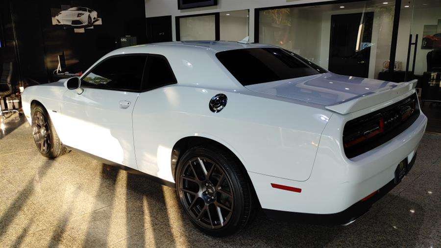 Used Dodge Challenger R/T RWD 2018 | Dream Car Gallery. Woodbury, New York Used Dodge Challenger R/T RWD 2018 | Dream Car Gallery. Woodbury, New York