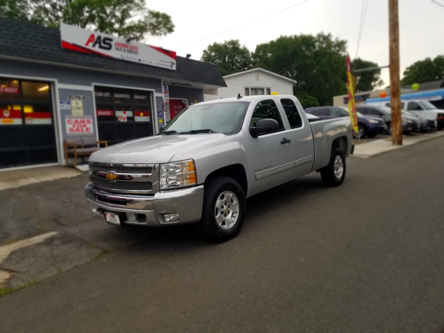 2012 Chevrolet Silverado 1500 4WD Ext Cab 143.5" LT, available for sale in Milford, Connecticut | Adonai Auto Sales LLC. Milford, Connecticut