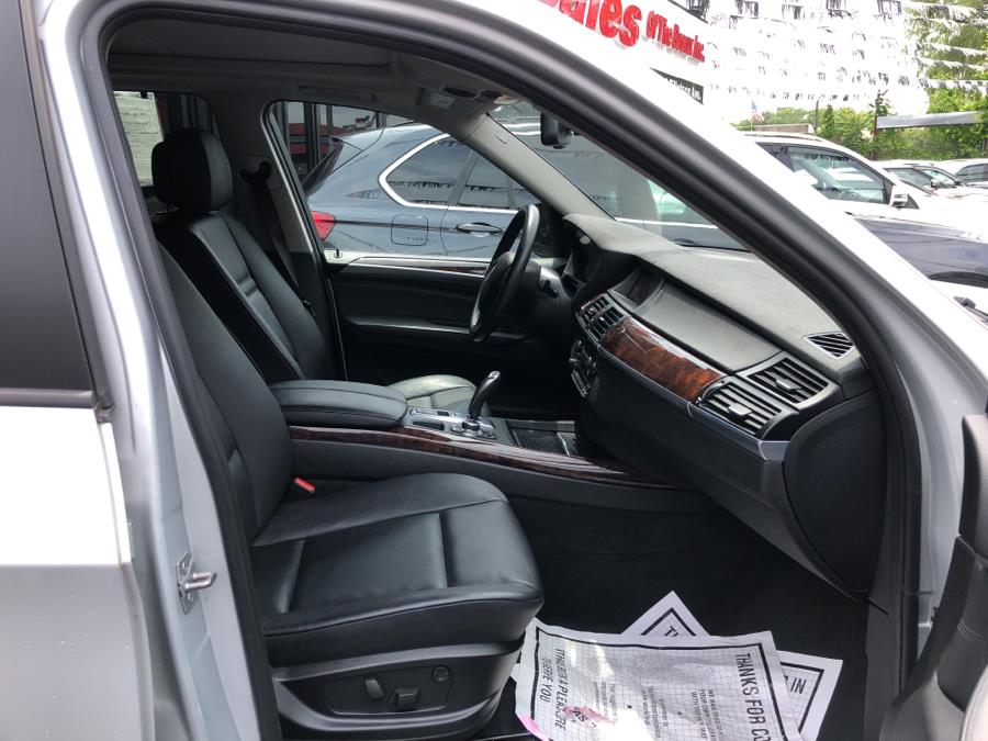 2013 BMW X5 AWD 4dr xDrive35i Premium, available for sale in Bronx, New York | Champion Auto Sales. Bronx, New York 2013 BMW X5 AWD 4dr xDrive35i Premium, available for sale in Bronx, New York | Champion Auto Sales. Bronx, New York