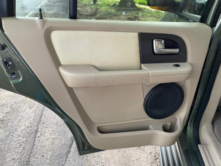 Used Ford Expedition 5.4L Eddie Bauer 4WD 2003 | Sunrise Auto Sales of Elmont. Elmont, New York Used Ford Expedition 5.4L Eddie Bauer 4WD 2003 | Sunrise Auto Sales of Elmont. Elmont, New York