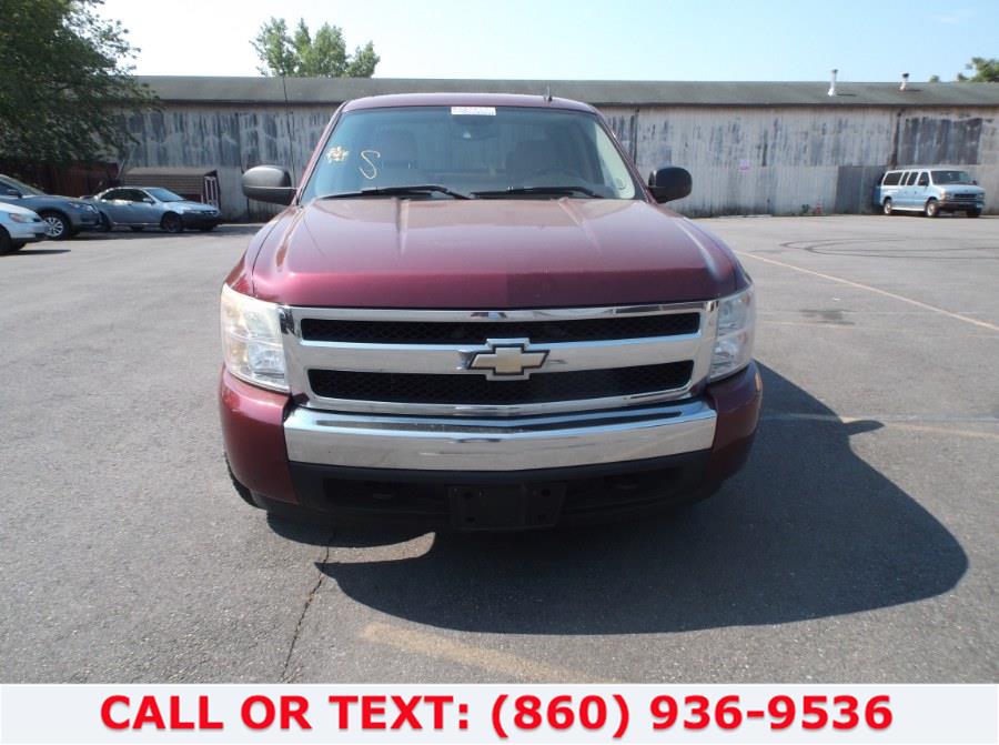 Used Chevrolet Silverado 1500 4WD Ext Cab 143.5" LT w/1LT 2008 | Lee Motors Sales Inc. Hartford, Connecticut Used Chevrolet Silverado 1500 4WD Ext Cab 143.5" LT w/1LT 2008 | Lee Motors Sales Inc. Hartford, Connecticut