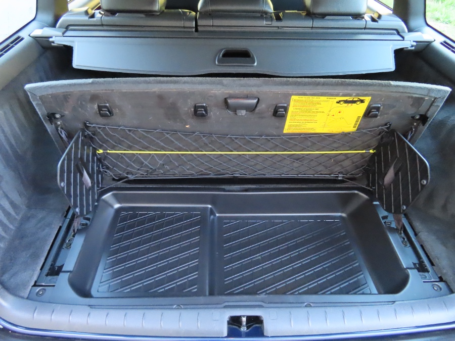 2004 Volvo V70 2.4L Auto w/Sunroof, available for sale in North Salem, New York | Meccanic Shop North Inc. North Salem, New York 2004 Volvo V70 2.4L Auto w/Sunroof, available for sale in North Salem, New York | Meccanic Shop North Inc. North Salem, New York