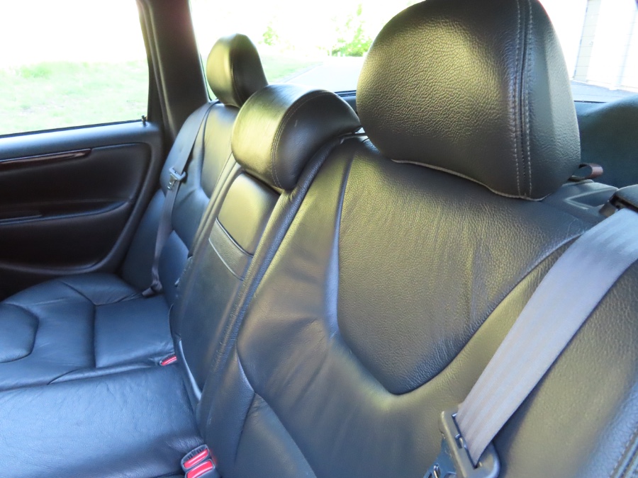 2004 Volvo V70 2.4L Auto w/Sunroof, available for sale in North Salem, New York | Meccanic Shop North Inc. North Salem, New York 2004 Volvo V70 2.4L Auto w/Sunroof, available for sale in North Salem, New York | Meccanic Shop North Inc. North Salem, New York