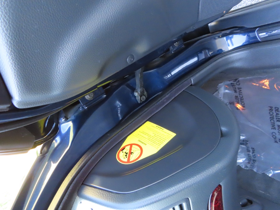 2004 Volvo V70 2.4L Auto w/Sunroof, available for sale in North Salem, New York | Meccanic Shop North Inc. North Salem, New York 2004 Volvo V70 2.4L Auto w/Sunroof, available for sale in North Salem, New York | Meccanic Shop North Inc. North Salem, New York