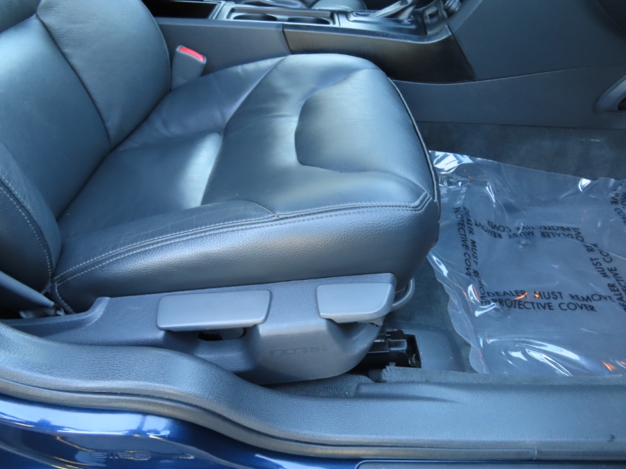 2004 Volvo V70 2.4L Auto w/Sunroof, available for sale in North Salem, New York | Meccanic Shop North Inc. North Salem, New York 2004 Volvo V70 2.4L Auto w/Sunroof, available for sale in North Salem, New York | Meccanic Shop North Inc. North Salem, New York