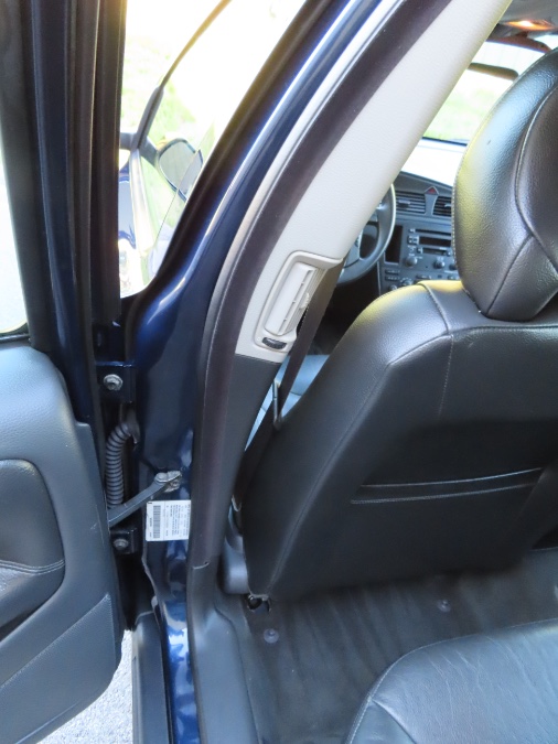 2004 Volvo V70 2.4L Auto w/Sunroof, available for sale in North Salem, New York | Meccanic Shop North Inc. North Salem, New York 2004 Volvo V70 2.4L Auto w/Sunroof, available for sale in North Salem, New York | Meccanic Shop North Inc. North Salem, New York