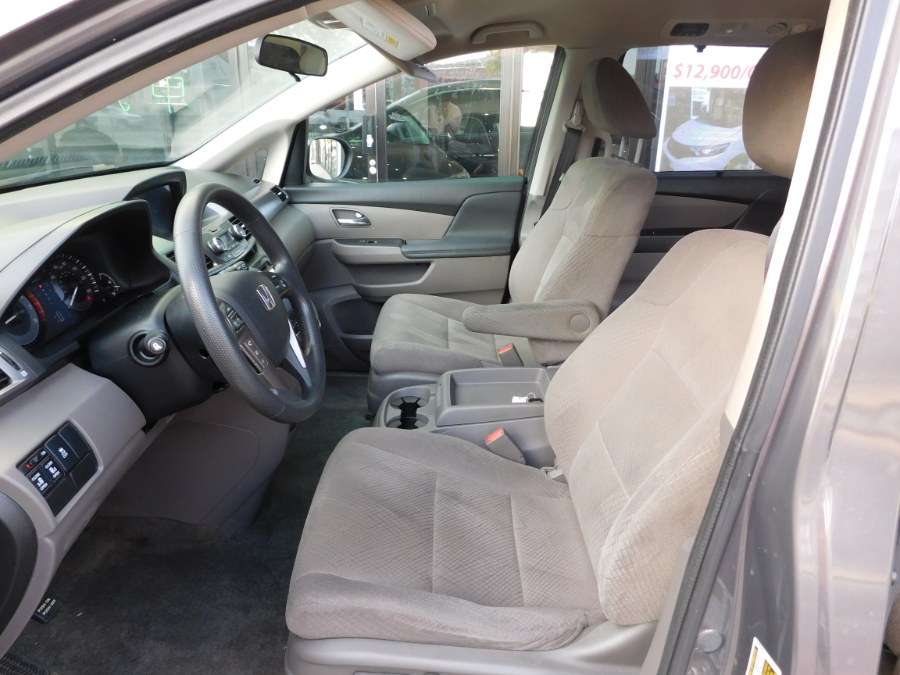 2016 Honda Odyssey 5dr LX, available for sale in Woodside, New York | Pepmore Auto Sales Inc.. Woodside, New York 2016 Honda Odyssey 5dr LX, available for sale in Woodside, New York | Pepmore Auto Sales Inc.. Woodside, New York